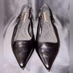 Anne Klein Black Pointed-Toe Slingback Flats
